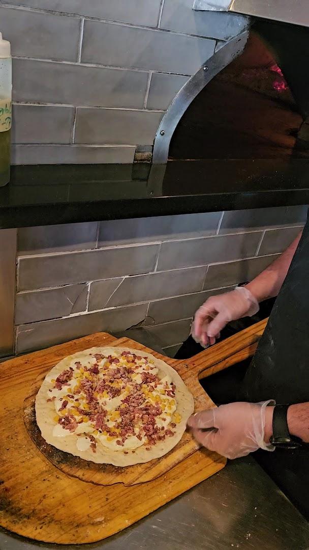 Papa Paul's Brick Oven Pizza & Pasta